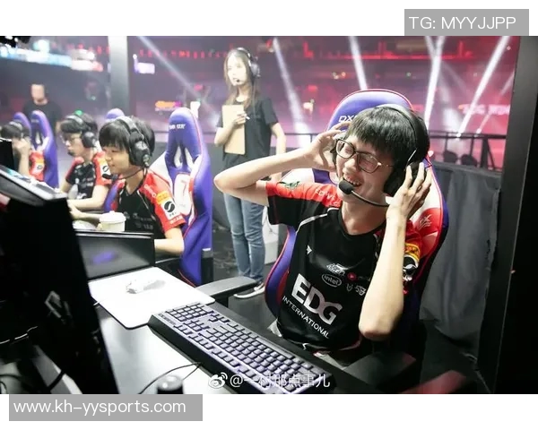 实时新闻李丽专访从新手到职业选手的英雄联盟成长之路回顾